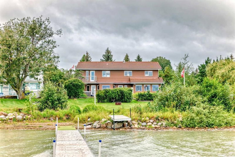 9 Rustic Road, Norglenwold, T4S 1S5 | Image 2