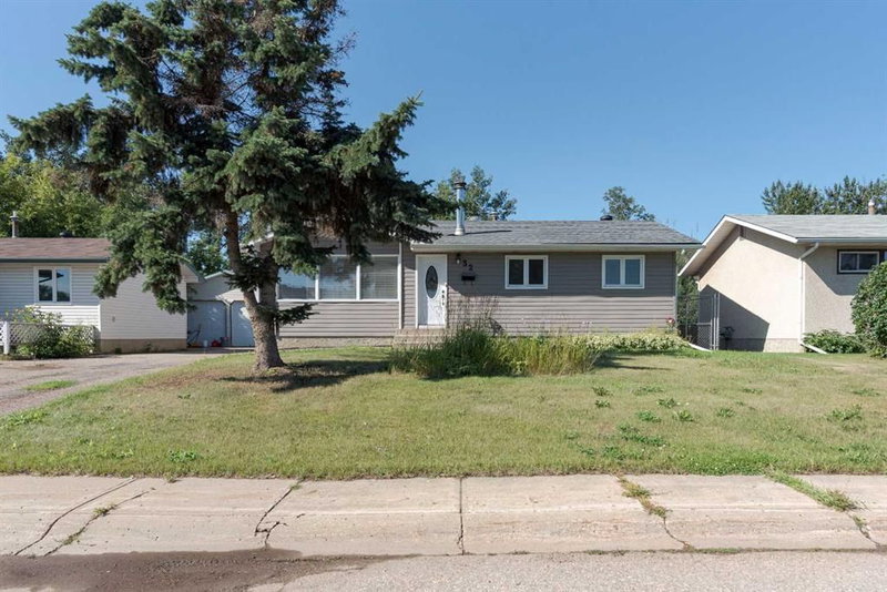 32 Moberly Crescent, Fort McMurray, T9H1G9 | Image 2