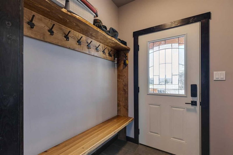 216 Cottageclub Crescent, Rural Rocky View County, T4C1B1 | Image 2