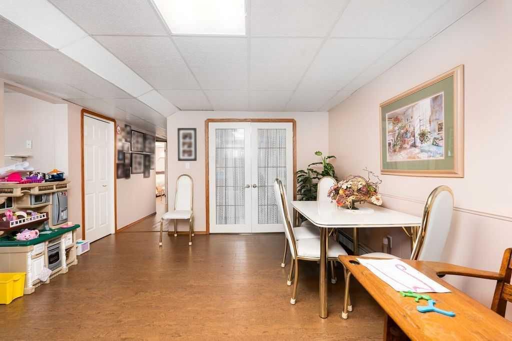Listing Image 30