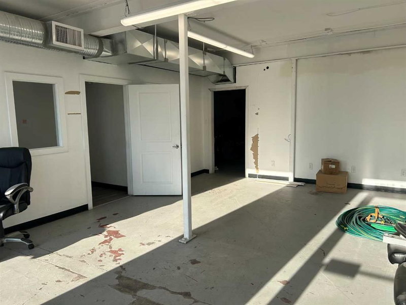 106A - 6660 Taylor Drive, Red Deer, T4P 1Y3 | Image 2