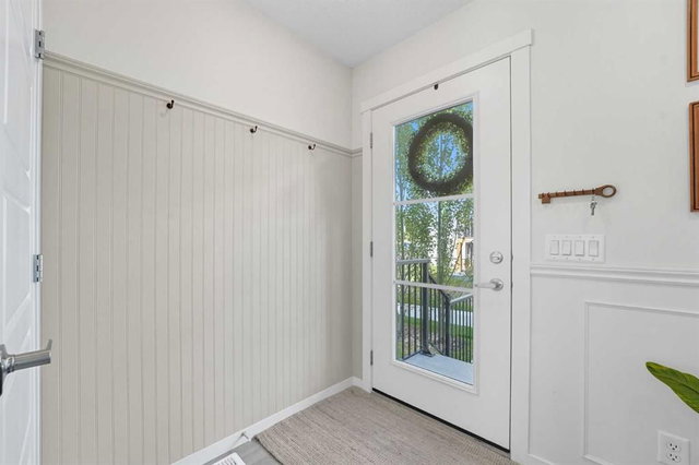 102 - 474 Seton Circle SE