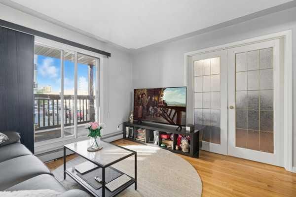 206 - 104 24 Avenue SW