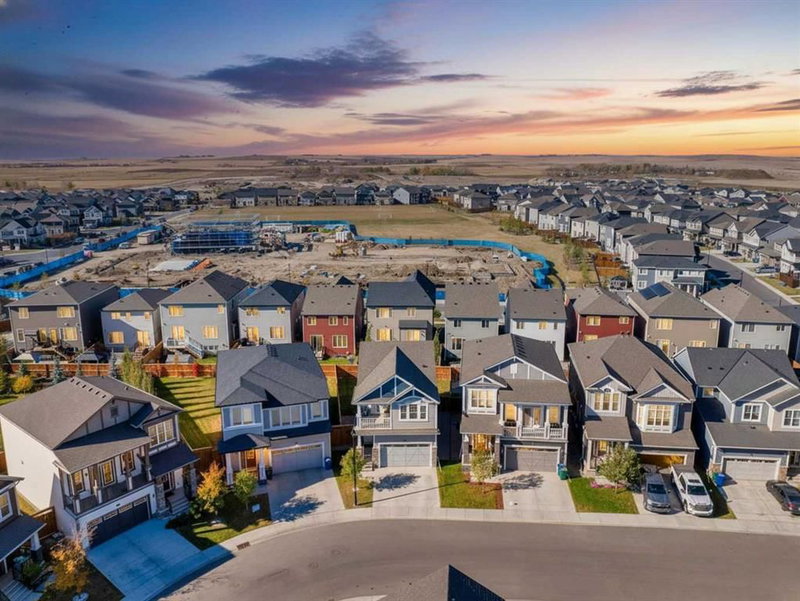 158 Osborne Common SW, Airdrie, T4B 5G7 | Image 2