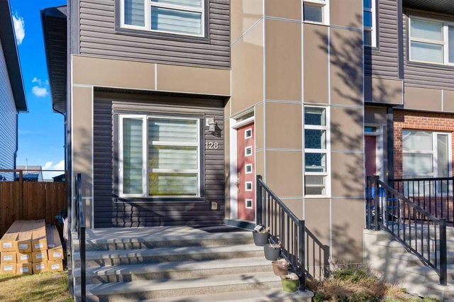 128 Livingston Parade NE