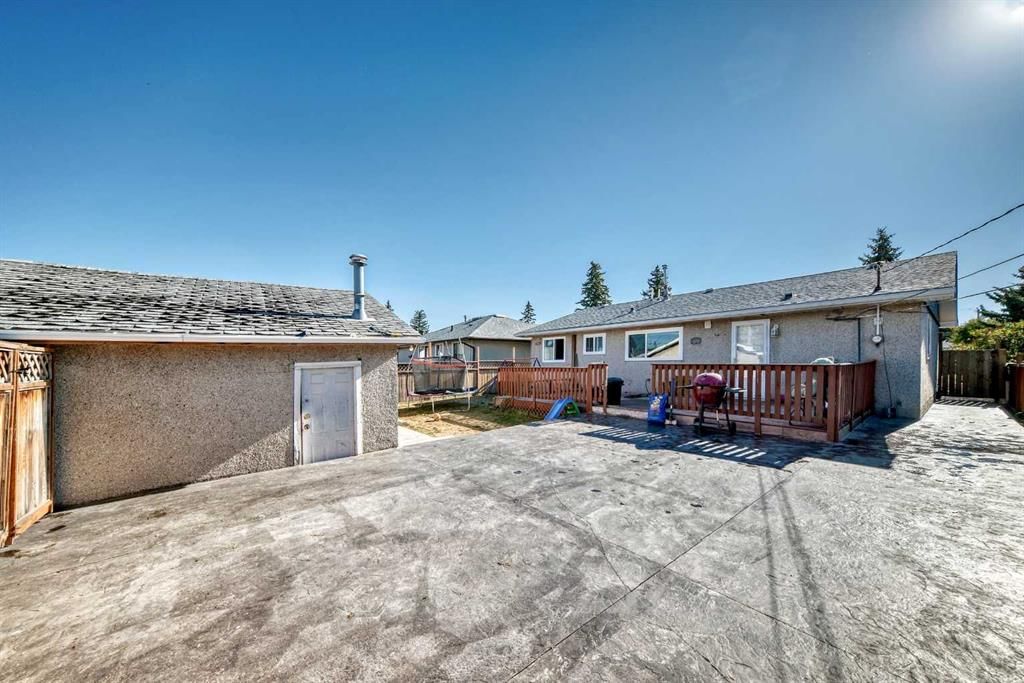 Listing Image 44