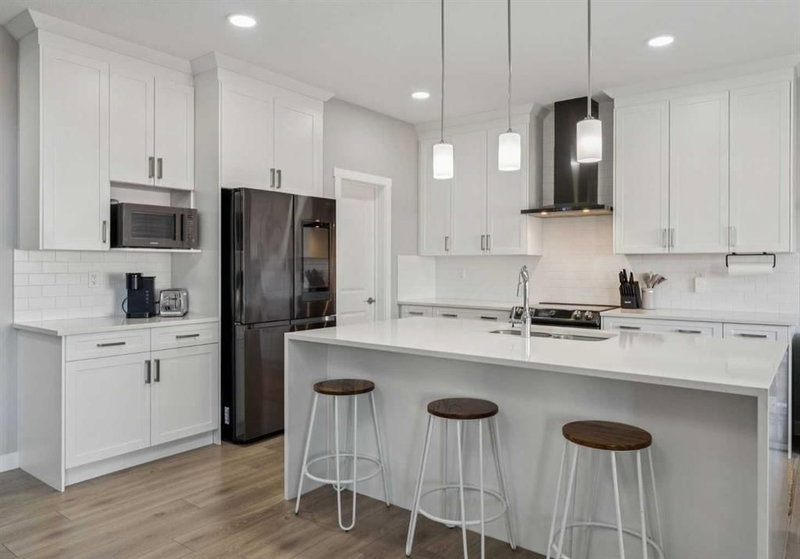 504 Creekrun Lane SW, Airdrie, T4B 5J9 | Image 3