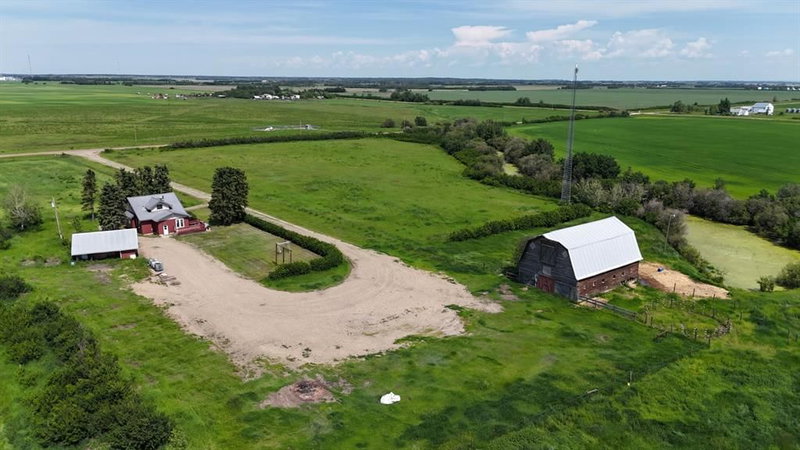 255025 Township 814 Road