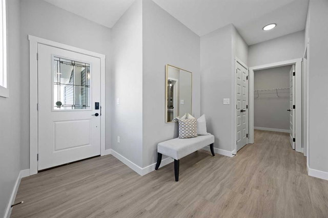 1414 Bayview Crescent SW