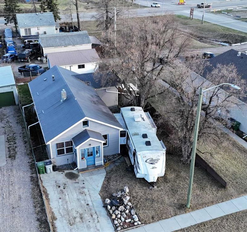 4725 5 AVE, Edson, T7E 1C6 | Image 3