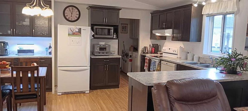 2921 29 Street S, Lethbridge, T1K 6S7 | Image 3