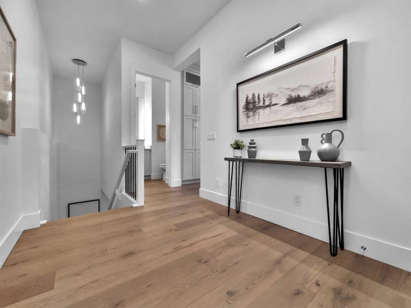 31 Royal Birch Cove NW, Calgary, T3G 5P9 | Image 3