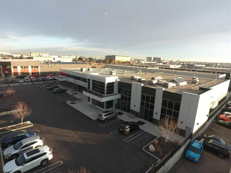 1 - 2315 30 Avenue NE, Calgary, T2E 7C7 | Image 2