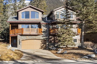 4 - 124 Silvertip Ridge
