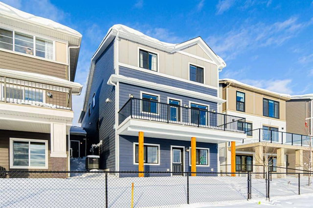 35 Homestead Gardens NE