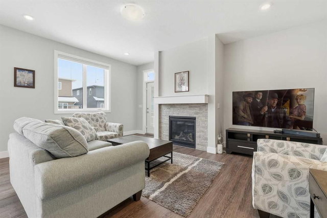 204 - 20 Silverado Crest Park SW