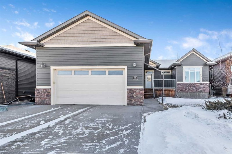 19 Viceroy Crescent, Olds, T4H 0C4 | Image 2