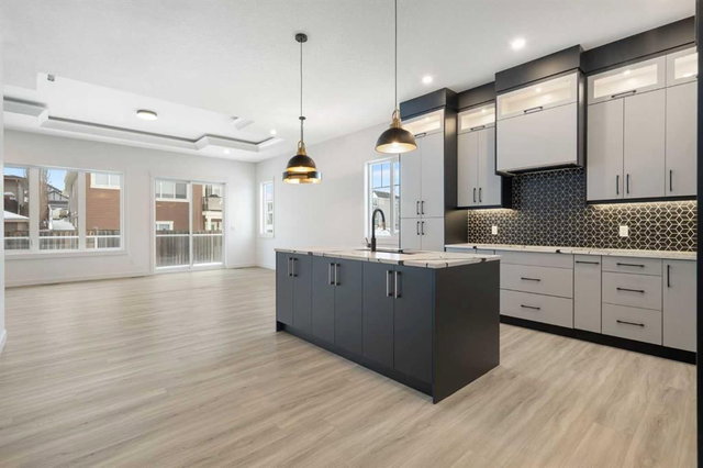 52 Lakes Estates Circle