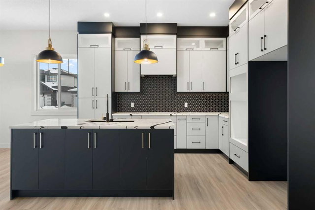 52 Lakes Estates Circle