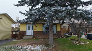 76 Coach Manor Rise SW