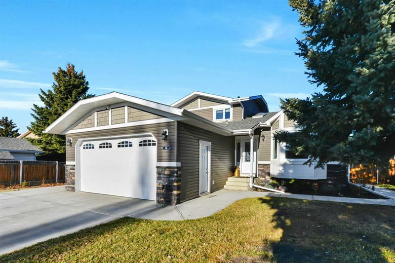 68 Roland Street, Red Deer, T4P 3K9 | Image 2