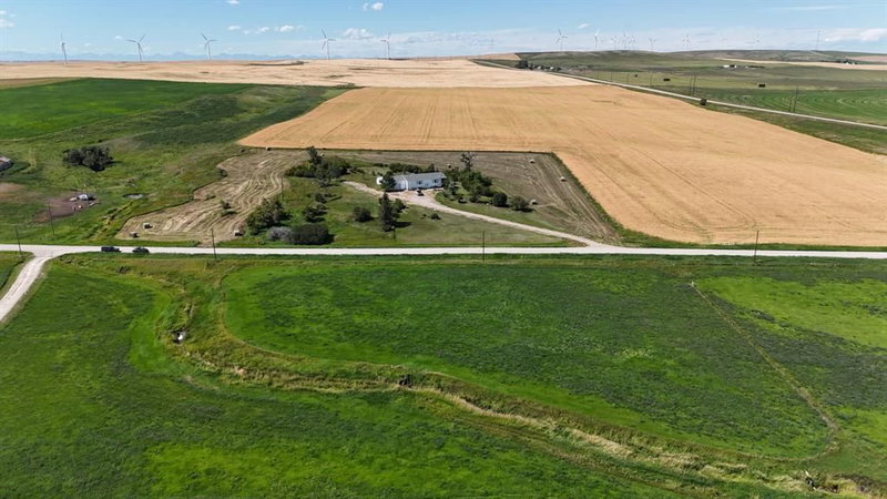 NW CORNER (3+/- 52067 Rr 224, Magrath — listing photo 2