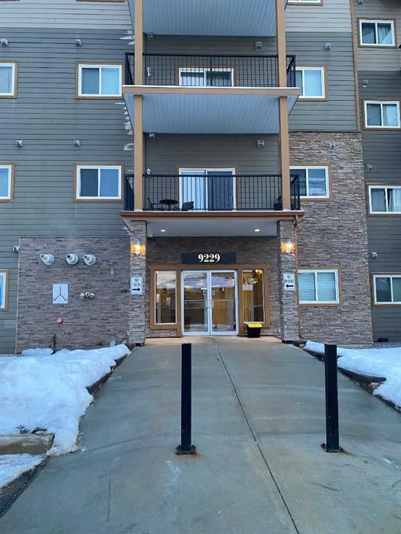 103 - Lakeland Drive Lakeland Drive, Grande Prairie, T8X 0B8 | Image 2