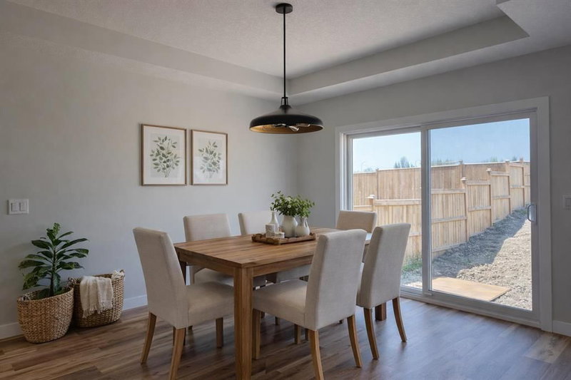 117 Crestview Boulevard, Sylvan Lake, T4S0V8 | Image 3