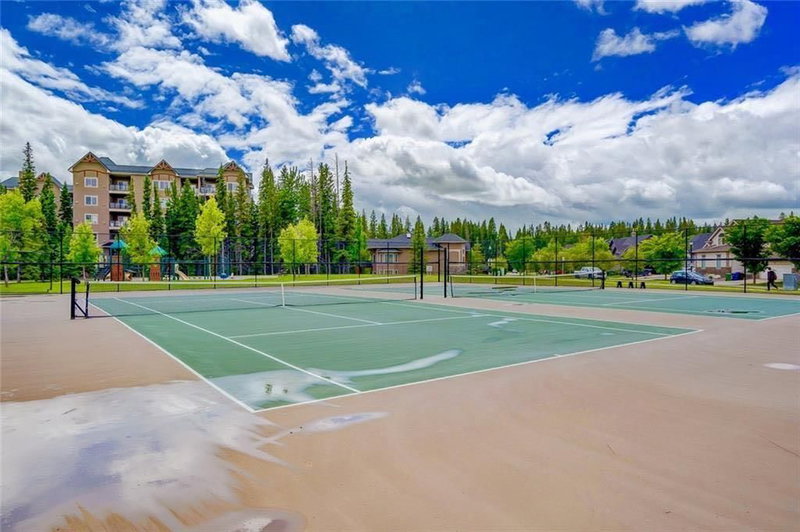 202 - 10 Discovery Ridge Close SW, Calgary AB - For Sale | HonestDoor