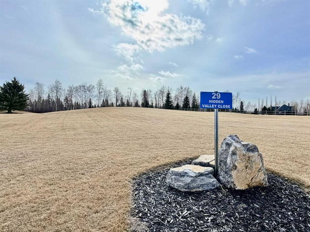 29 Hidden Valley Close