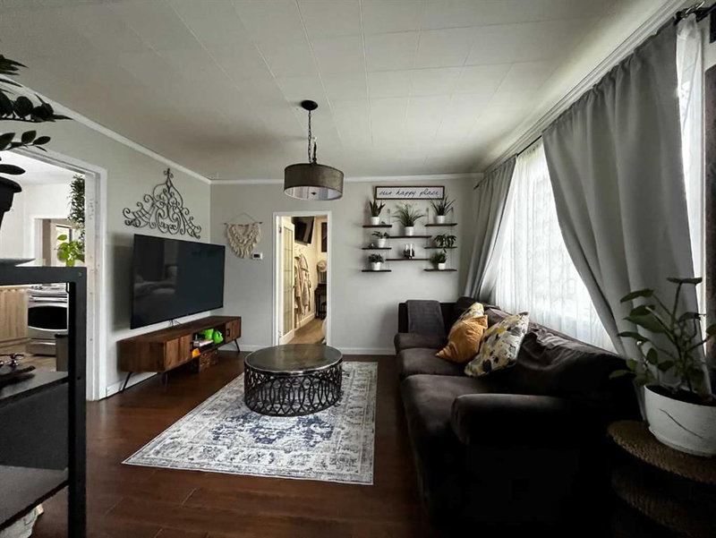 4621 5 Avenue, Edson, T7E 1C6 | Image 2