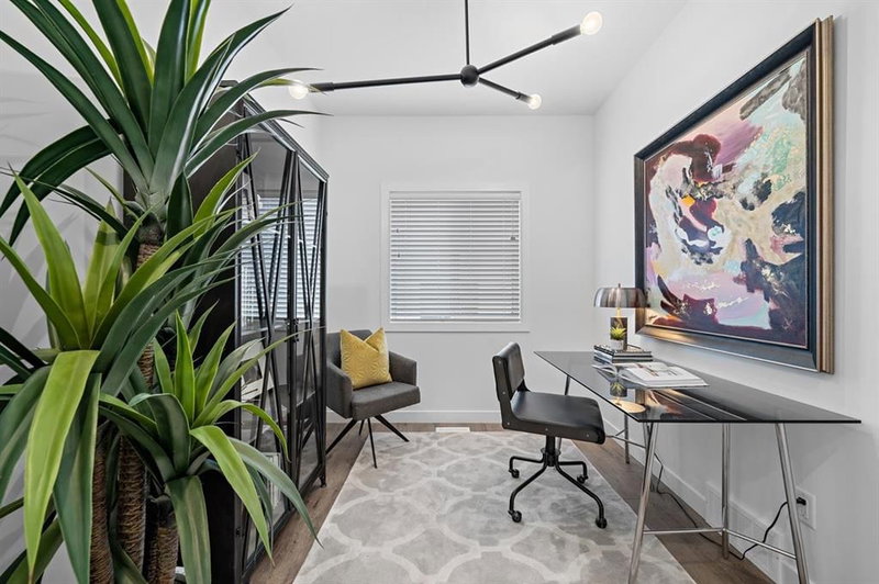 568 Walgrove Boulevard SE, Calgary, T2X 4Y7 | Image 2