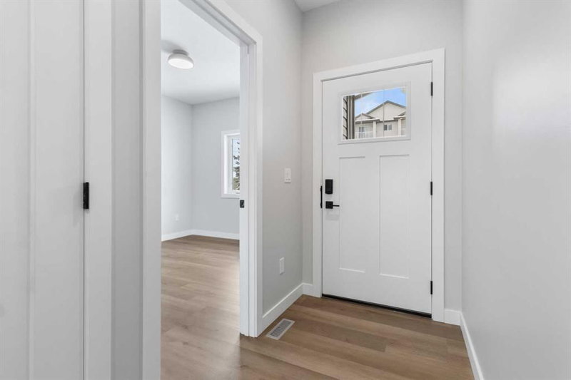 4924 Beardsley Avenue, Lacombe, T4L 0G4 | Image 2