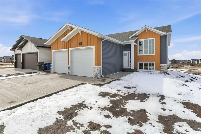 42 Tarzwell Avenue, Red Deer, T4P 0Y9 | Image 2