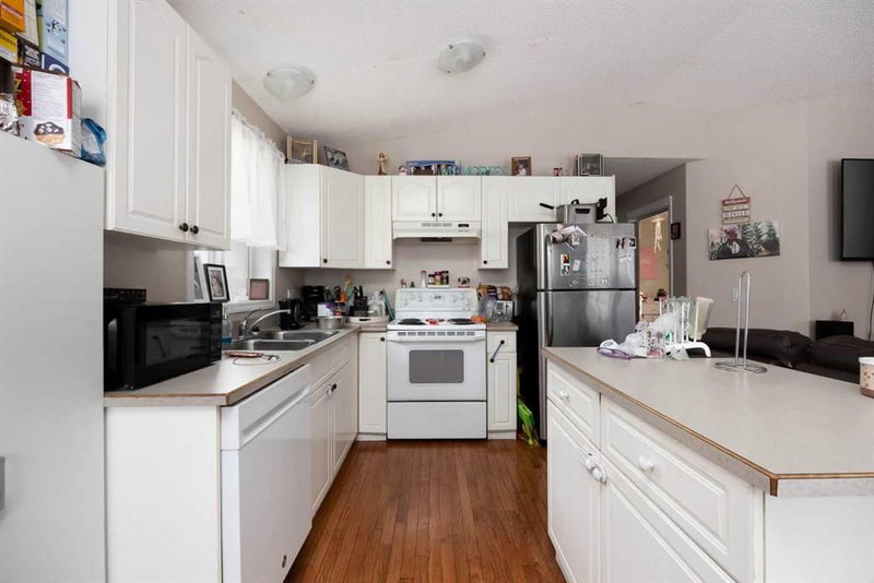 145 Laurier Road, Fort McMurray, T9K 2L4 | Image 2