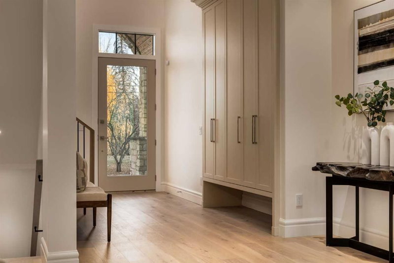 412 40 Avenue SW, Calgary, T2S 0X6 | Image 2