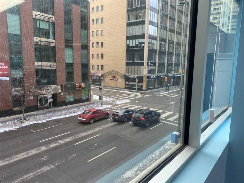 220 - 634 6 Avenue SW, Calgary, T2P 0S4 | Image 2