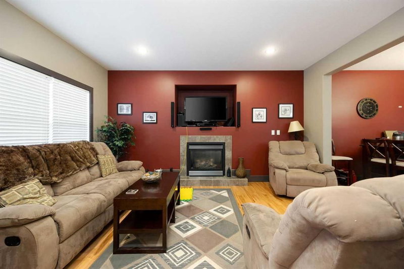 144 Falcon Drive, Fort McMurray, T9K 0R7 | Image 2