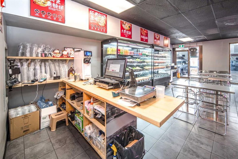 2111 Centre Street NW, Calgary, T2E 2T2 | Image 3