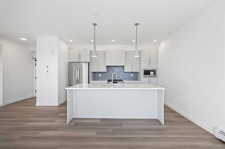 2215 - 520 Reynolds Avenue SW