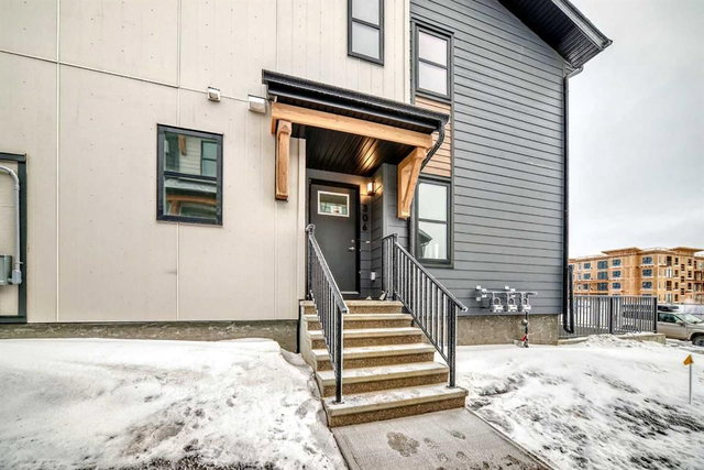 306 - 135 Mahogany Parade SE