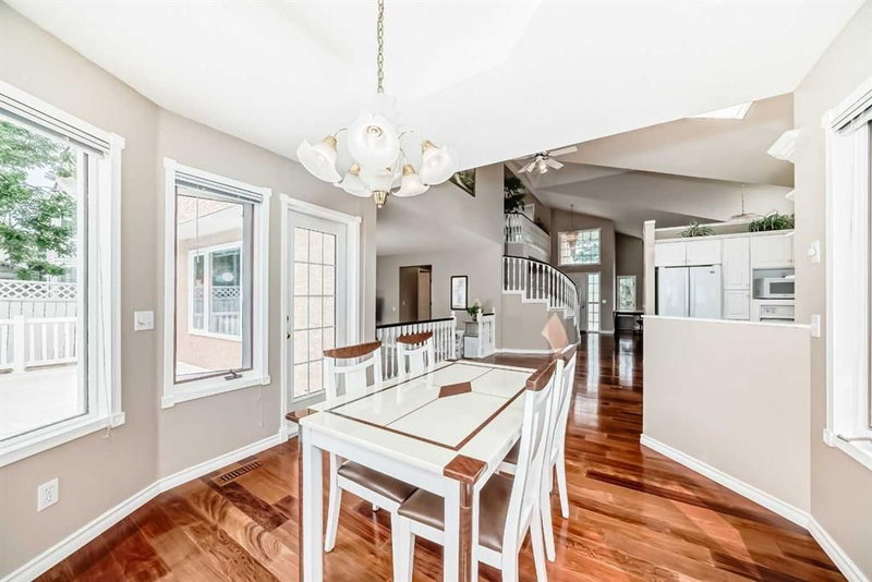 1405 Shawnee Road SW, Calgary, T2Y 2T1 | Image 2