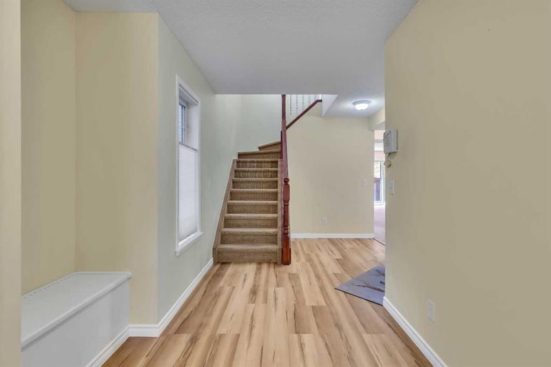 140 Valley Ridge Heights NW, Calgary, T3B 5T3 | Image 3