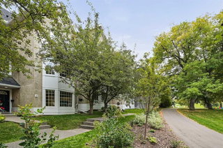 3 - 1611 21 Avenue SW