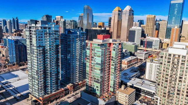 2001 - 215 13 Avenue SW