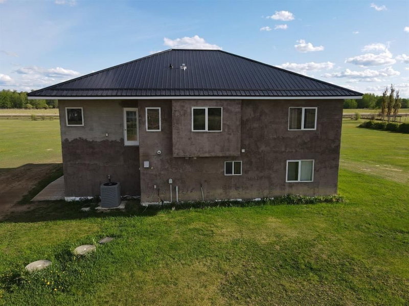 17327 - 744A Township Raod S