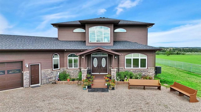 242 - 27240 Township Road 392