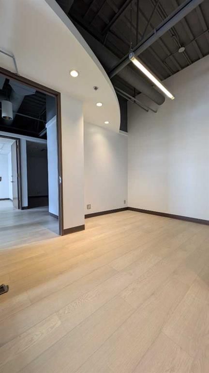 327 41 Avenue NE, Calgary, T2E 2N4 | Image 2