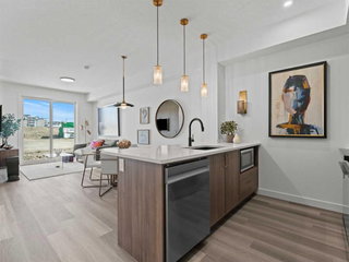 A121 - 2026 81 Street SW