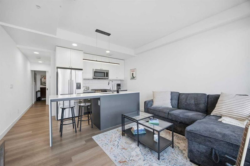 319 9A Street NW, Calgary, T2N 1T7 | Image 2